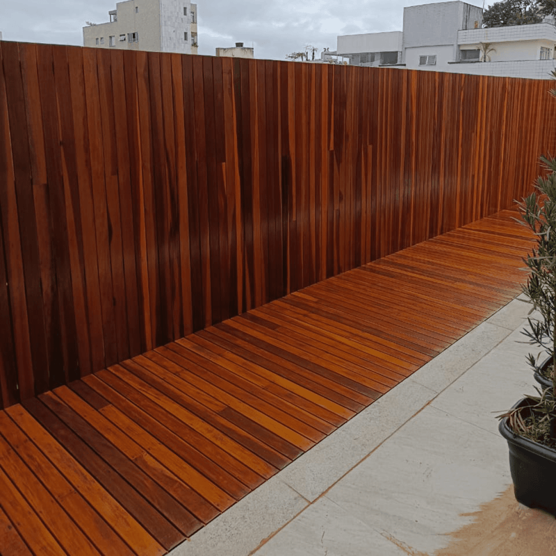 Deck-de-Madeira-Ipe-Rajado